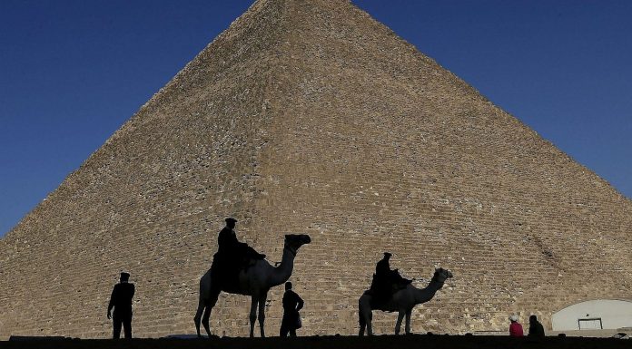 Tezatların Haşmeti; Mısır